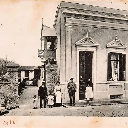 וילה Antique Garden ספליט