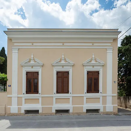 Villa Antique Garden Split