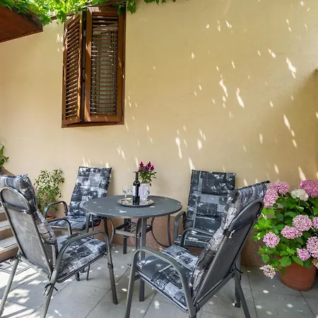 Villa Antique Garden *